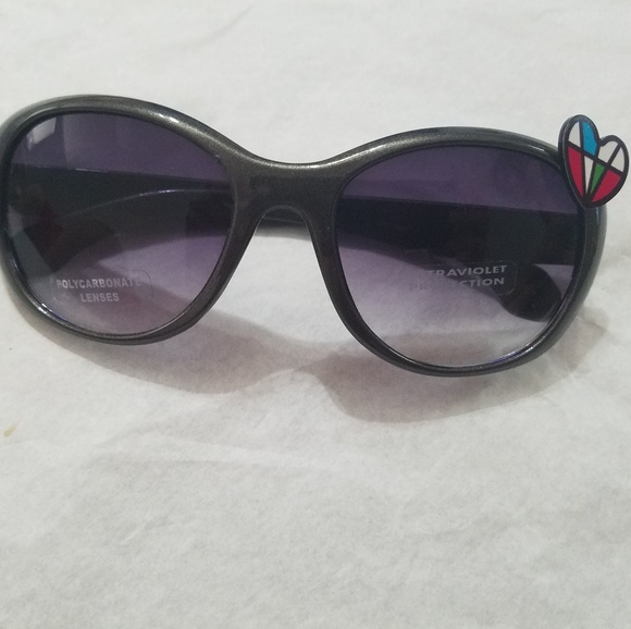 Sunglasses - Picture 1 of 1